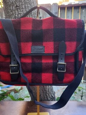 Woolrich Vintage Red Black Buffalo Plaid Wool Messenger Bag Satchel Briefcase